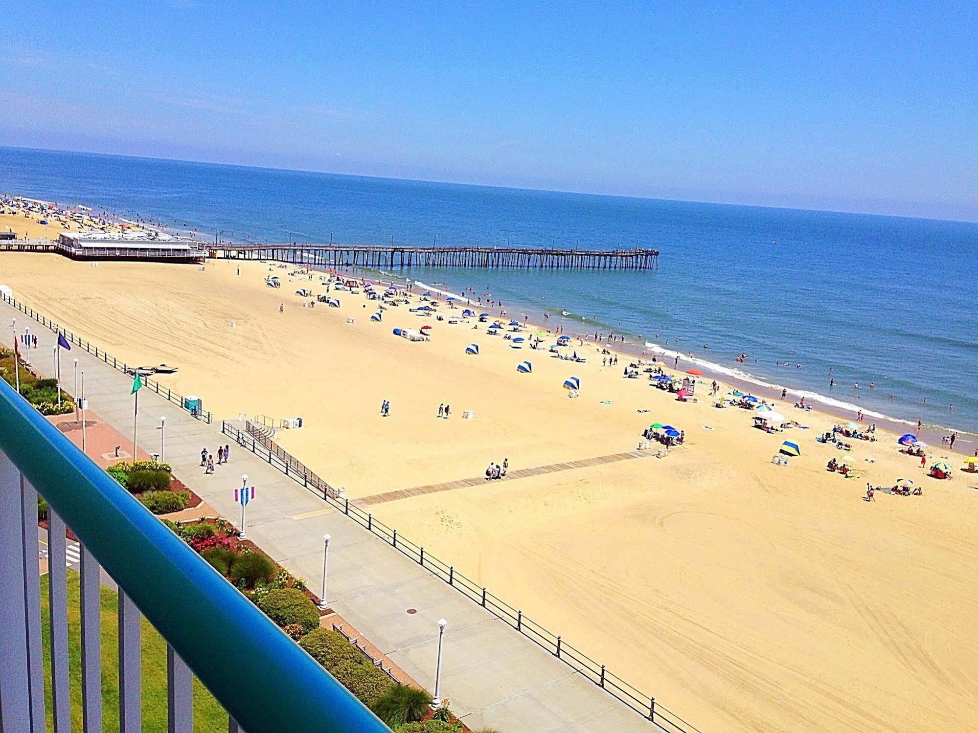 Baymont By Wyndham Virginia Beach Oceanfront Εξωτερικό φωτογραφία